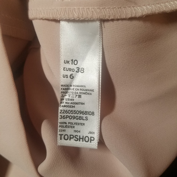 TOPSHOP Minimalist Effortless Wrap Front Romper Size 6 Pink - Picture 12 of 13